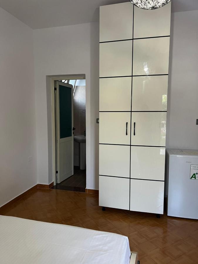 Rooms For Rent Habipi Влёра Экстерьер фото