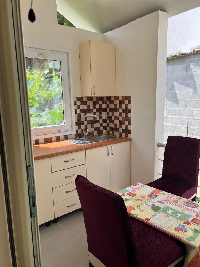 Rooms For Rent Habipi Влёра Экстерьер фото