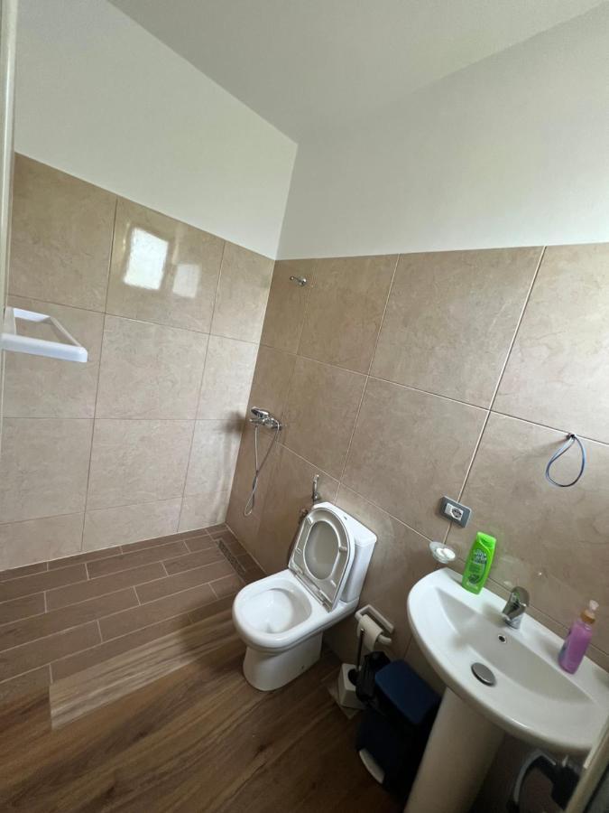 Rooms For Rent Habipi Влёра Экстерьер фото